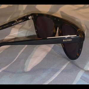 BALMAIN Sunglasses 🕶
